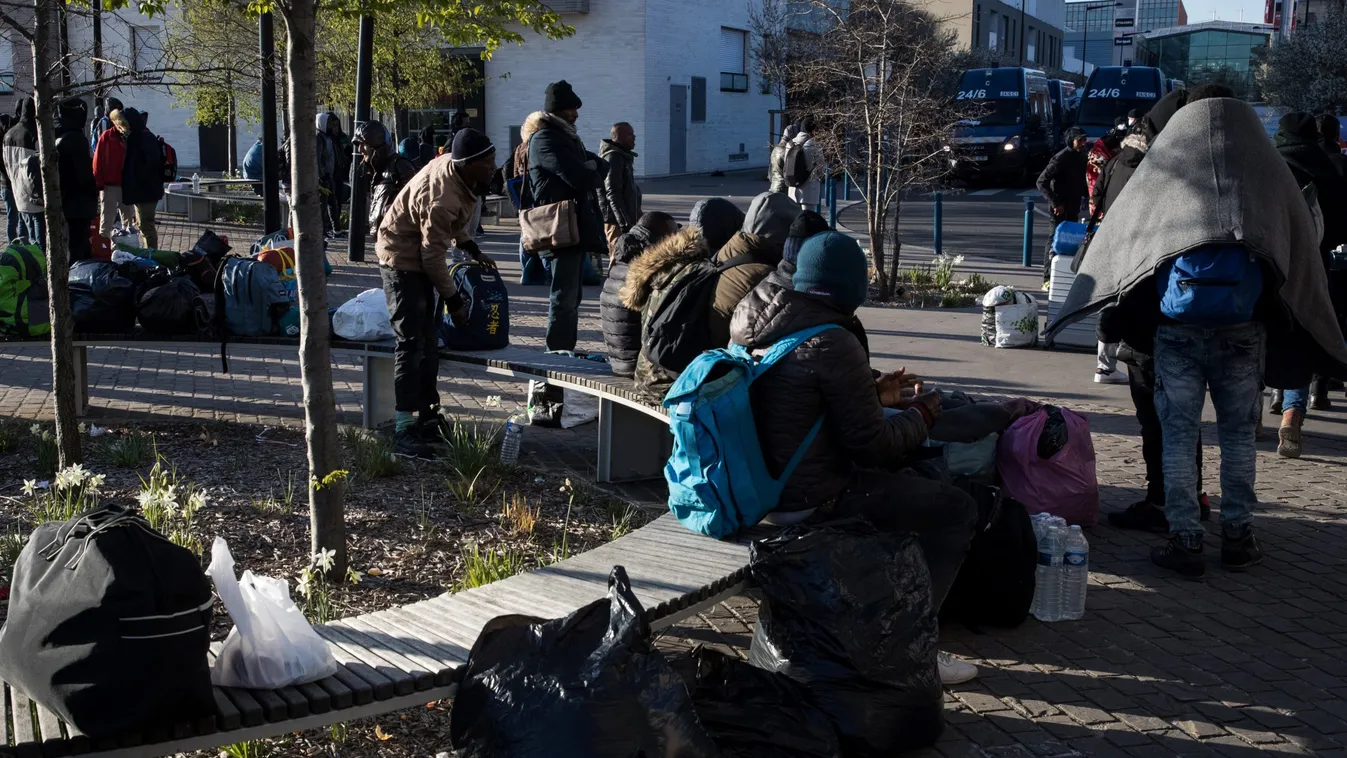 A migránsok nem tartják be a koronavírus miatt hozott szabályokat
