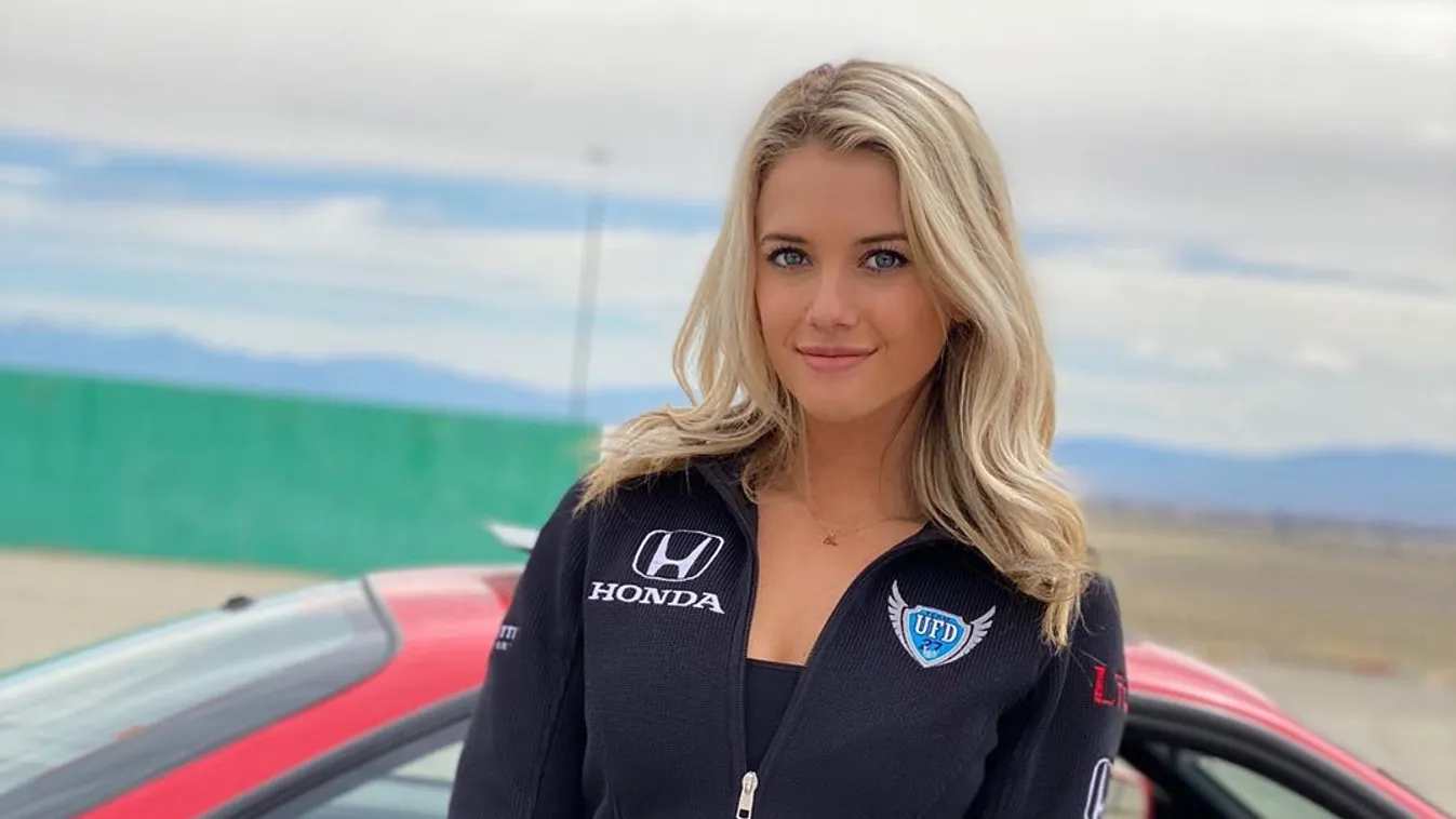 Bikinis képpel üzent a pilótalány, de egy életre megbánta