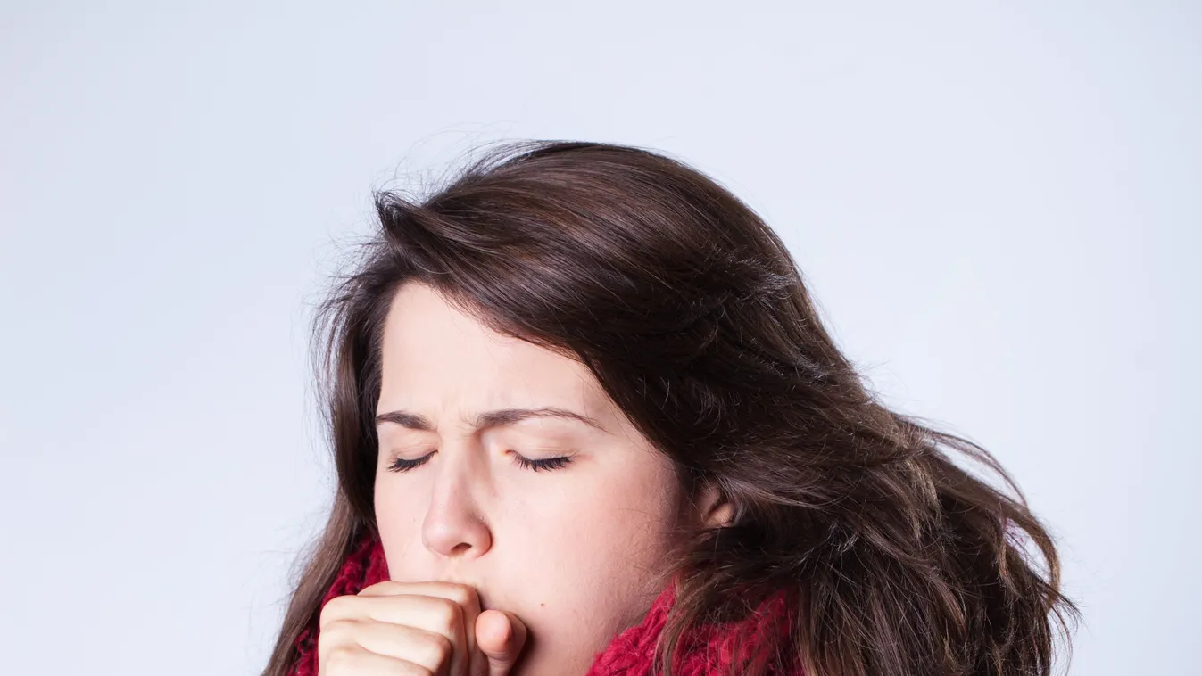 Rátámadtak a köhögőre, tüsszentőre