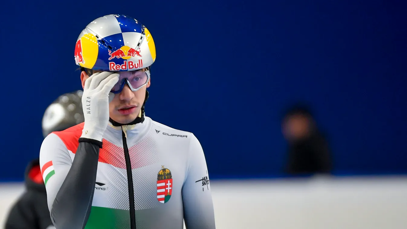 Lesifotó, az erkélyen csókolózott Liu Shaolin Sándor