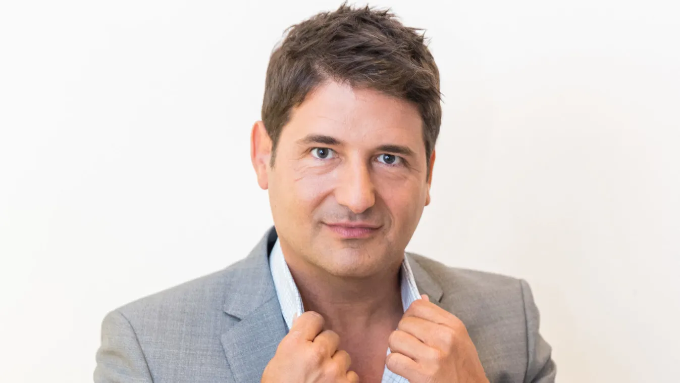 Lelépett az országból Hajdú Péter, és nem ment egyedül