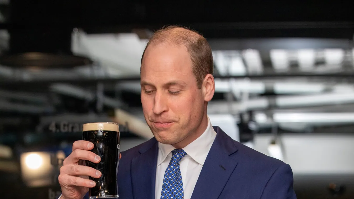 "Koronavírust terjesztünk, bocsánat" - Vilmos herceg elővette humorát