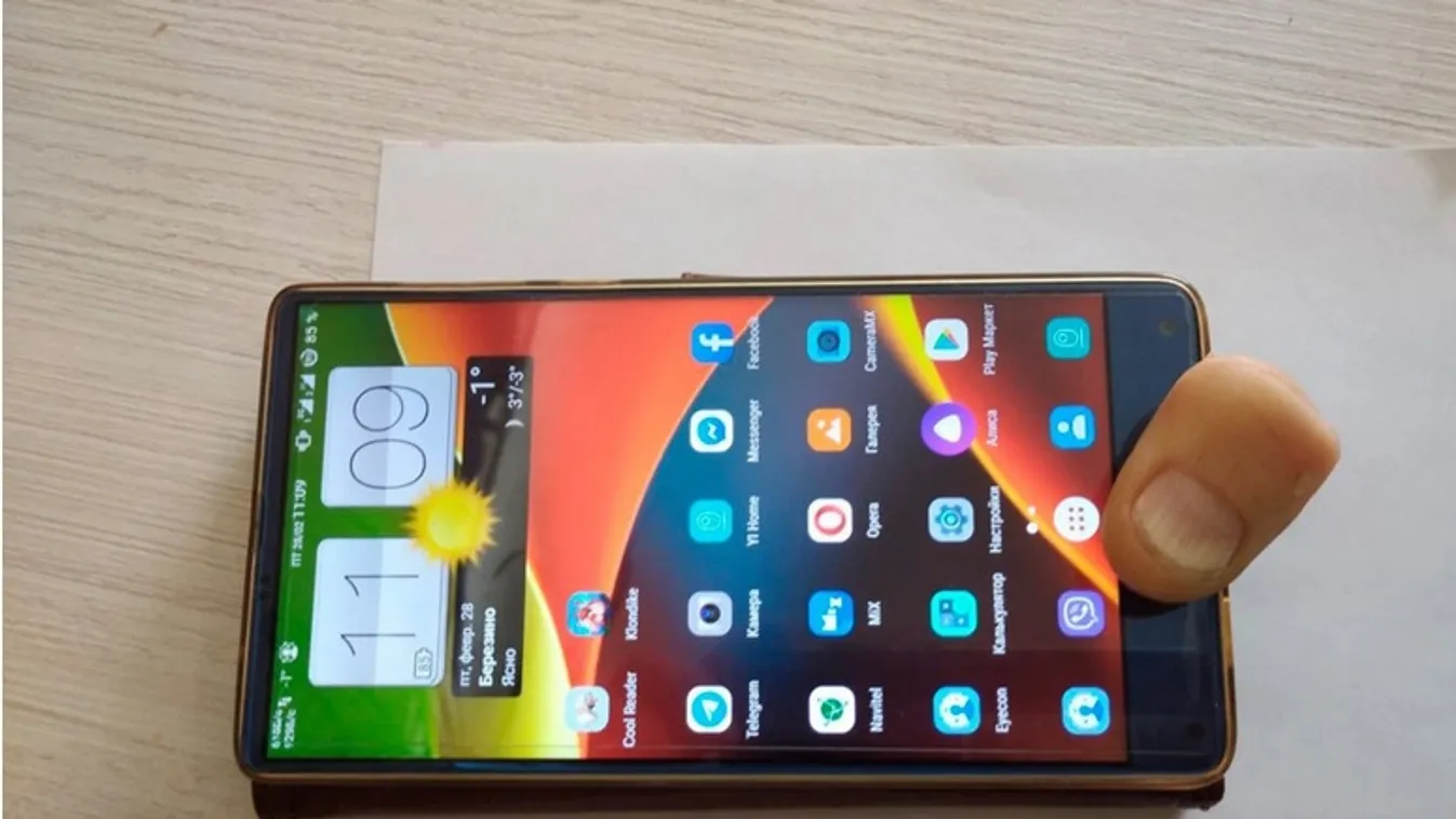 Őrület, ezt művelte levágott ujjával az 53 éves férfi