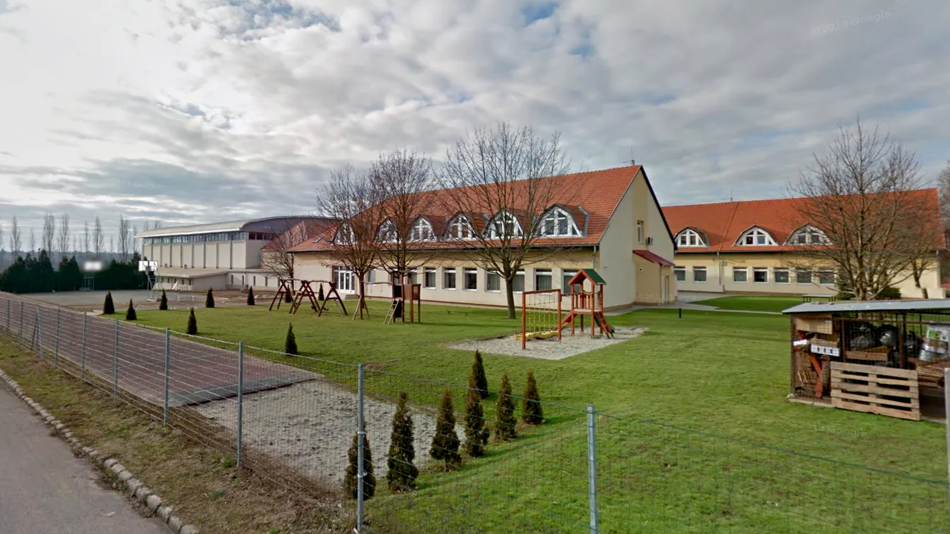 El akarta titkolni az igazgató, hogy egy kisdiák felakasztotta magát