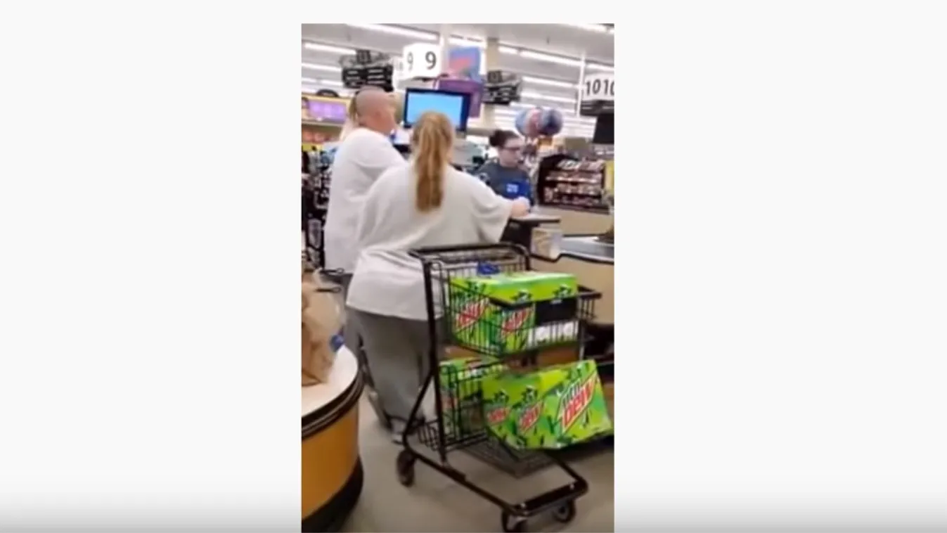 Őrjöngeni kezdtek a boltban, amikor közölték velük: nem vehetnek 552 doboz energiaitalt