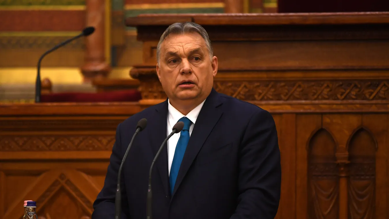 Orbán Viktor: "Felfüggesztjük a hitelek fizetési kötelezettségét év végéig!"