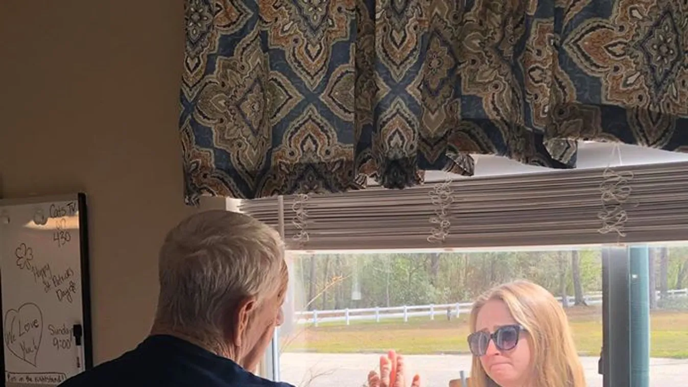 Megható, mit mutatott a karanténba zárt nagypapájának az unoka