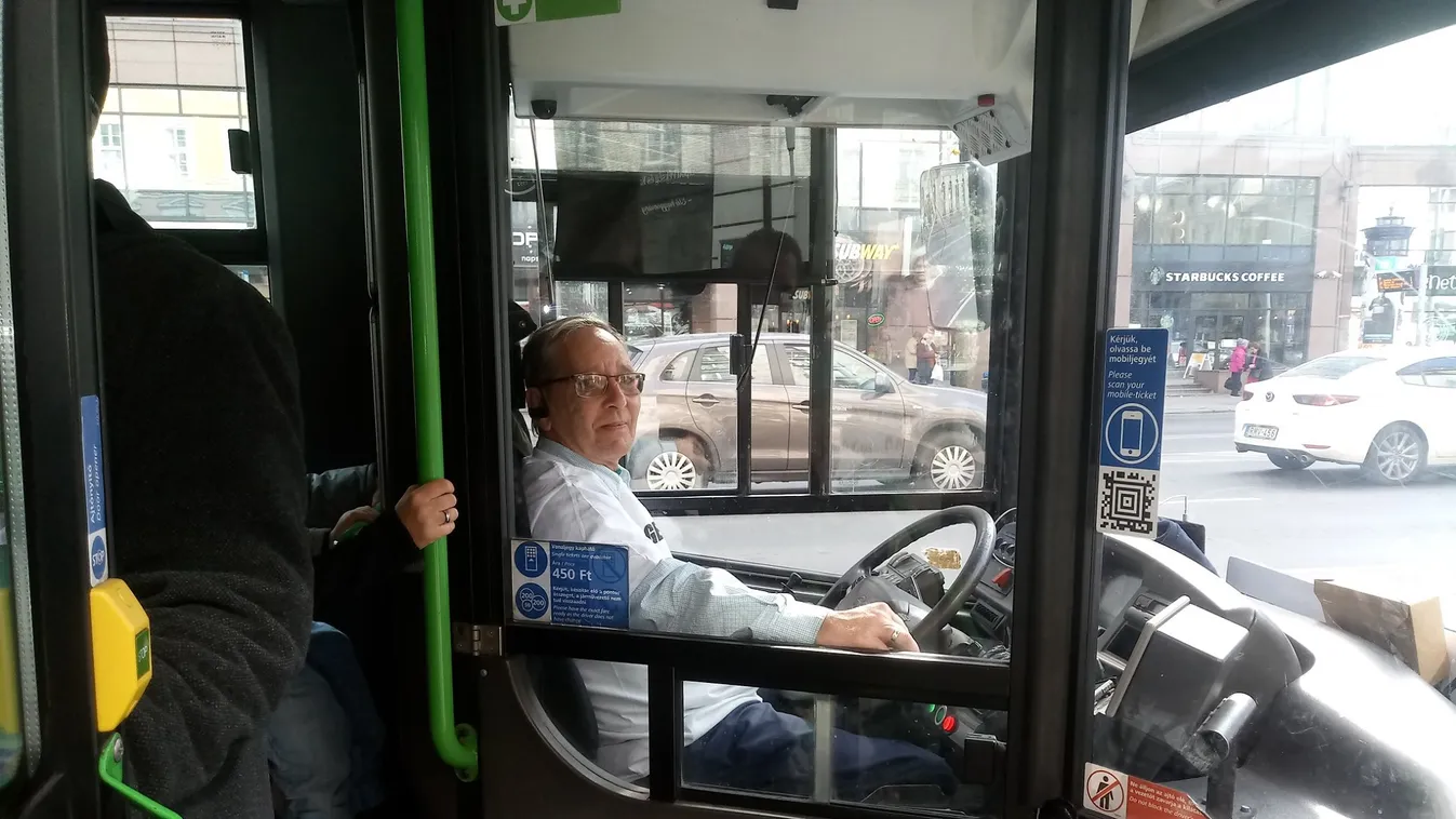 Így tették emlékezetessé a nyugdíjba vonuló buszos utolsó munkanapját