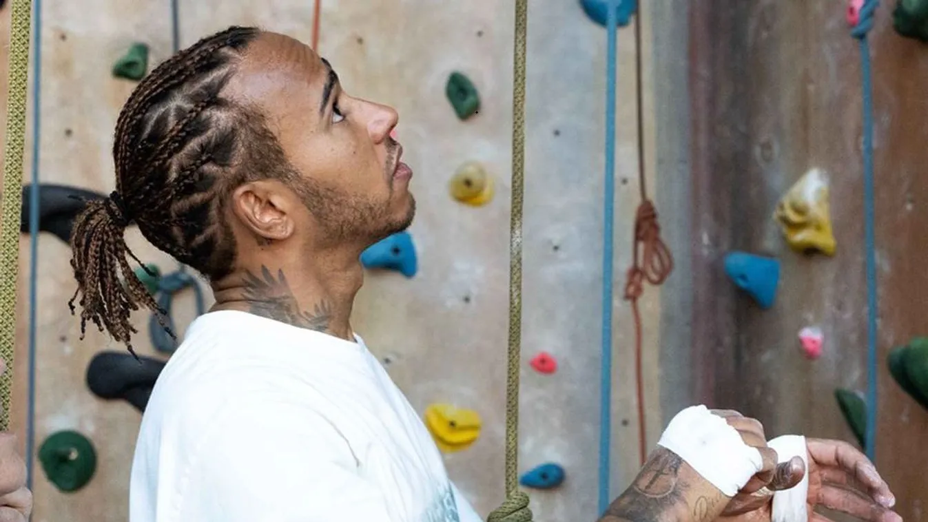 Bajban a Forma-1, Lewis Hamilton új kihívásokról beszélt