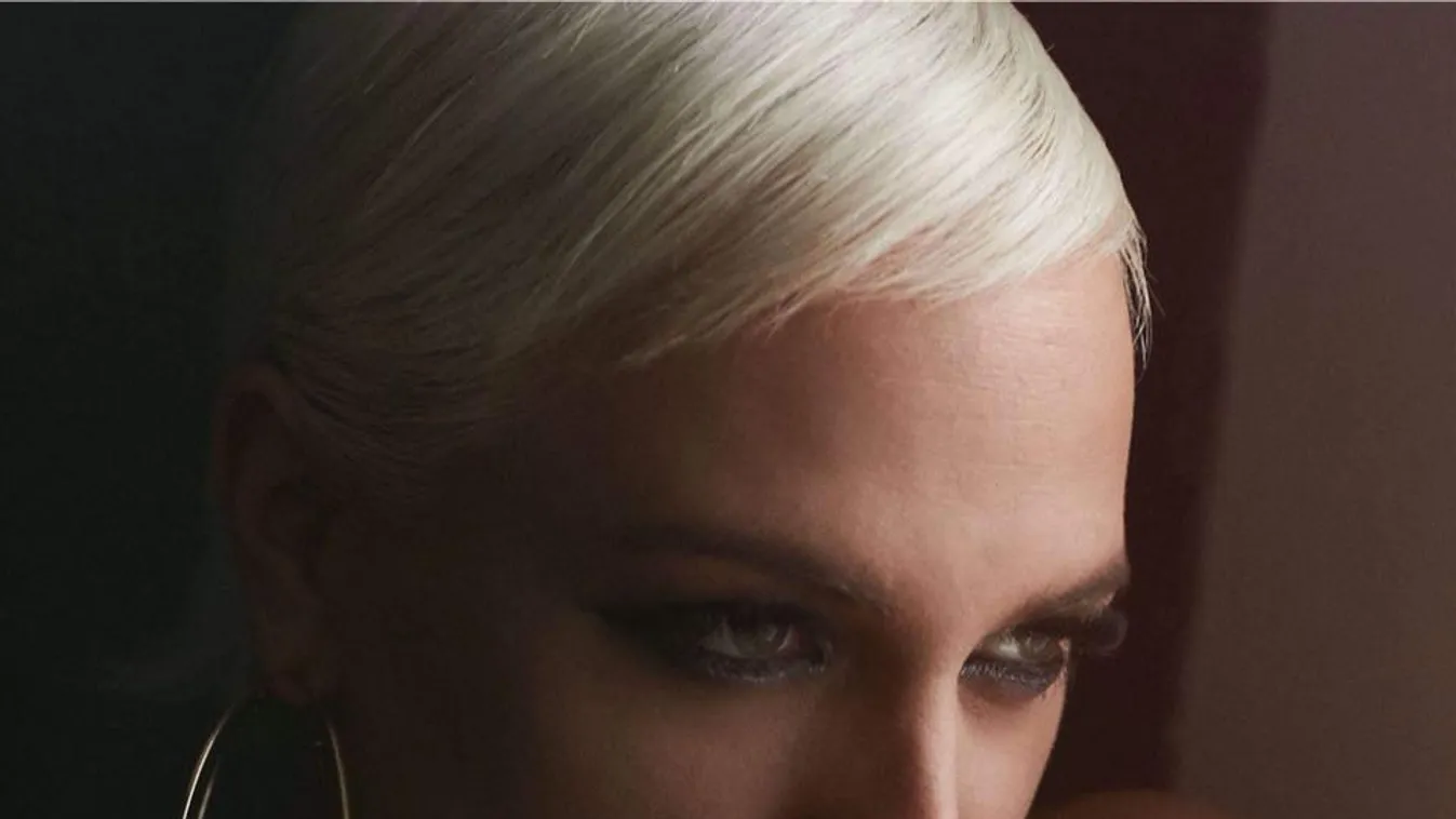 Megható videó: Így üzent édesanyjának Tóth Gabi