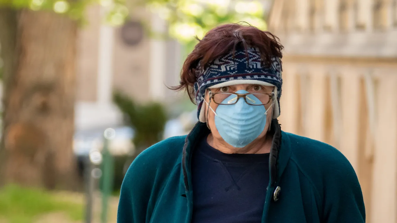 Meddig tart még a járvány? A szakértők összevissza beszélnek