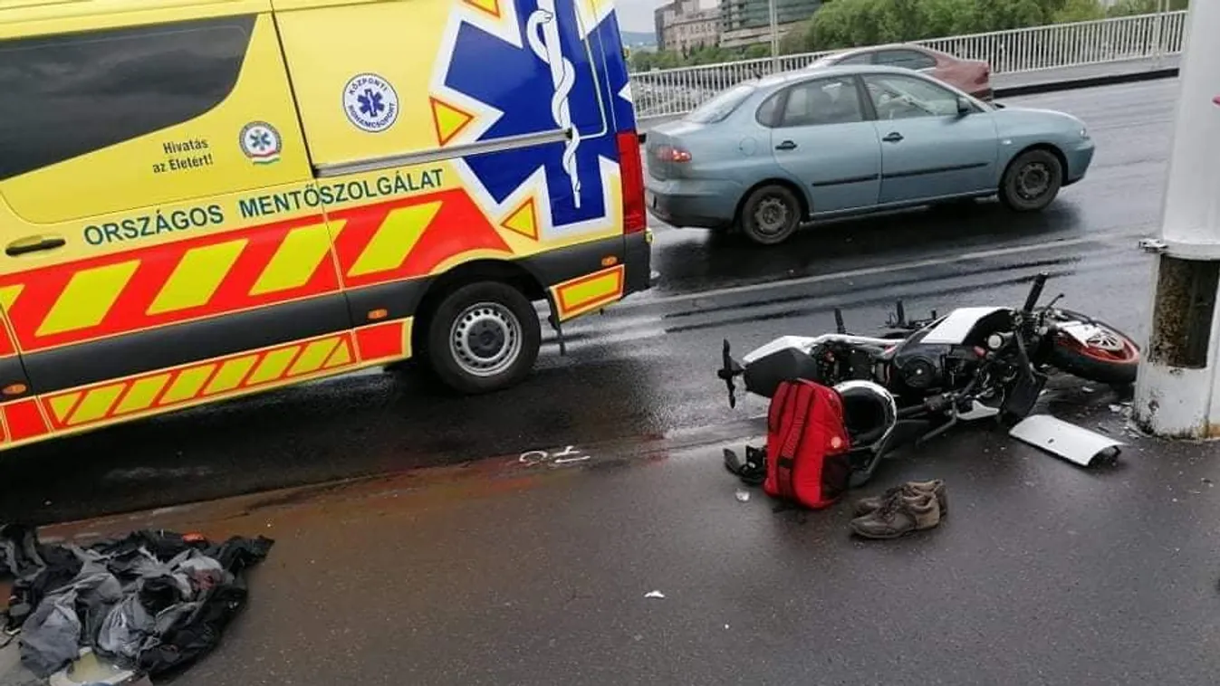 Elgázoltak egy motorost, óriási a torlódás az Erzsébet hídon- fotók!
