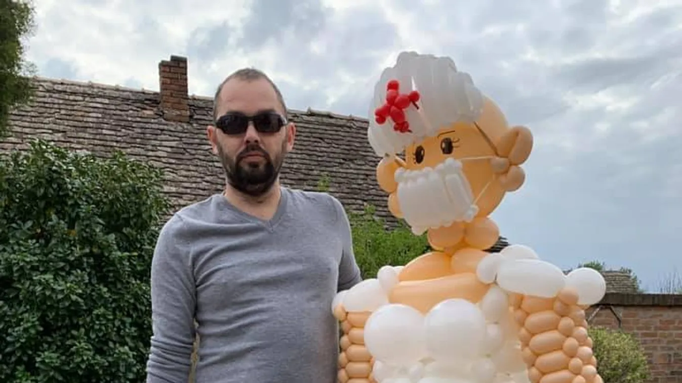 Ember nagyságú nővérkét hajtogatott a vak lufis