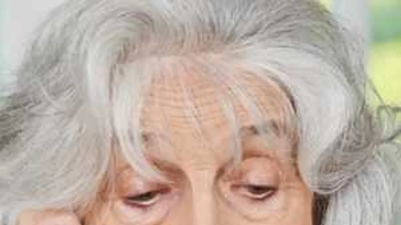 Kattant a bilincs: lecsaptak a zsaruk az unokázós csalókra Pápán – videó