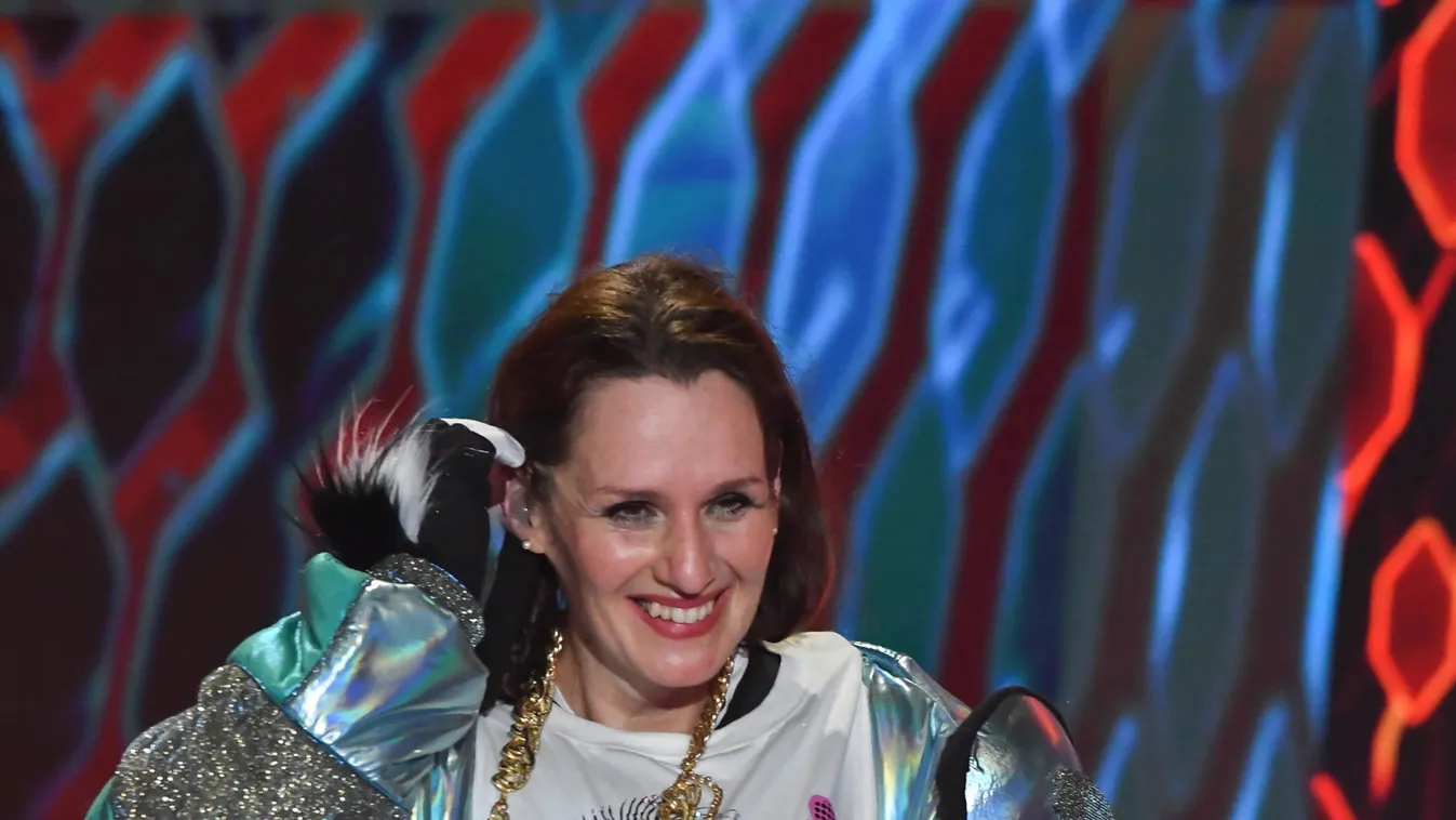 Lekerült a maszk: Őt rejtette a panda maci jelmez