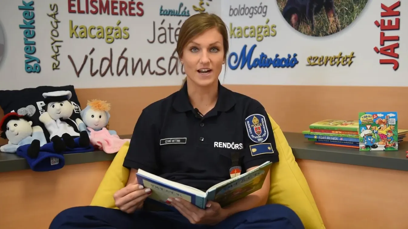 Mesét mondanak a rendőrök a gyerekeknek