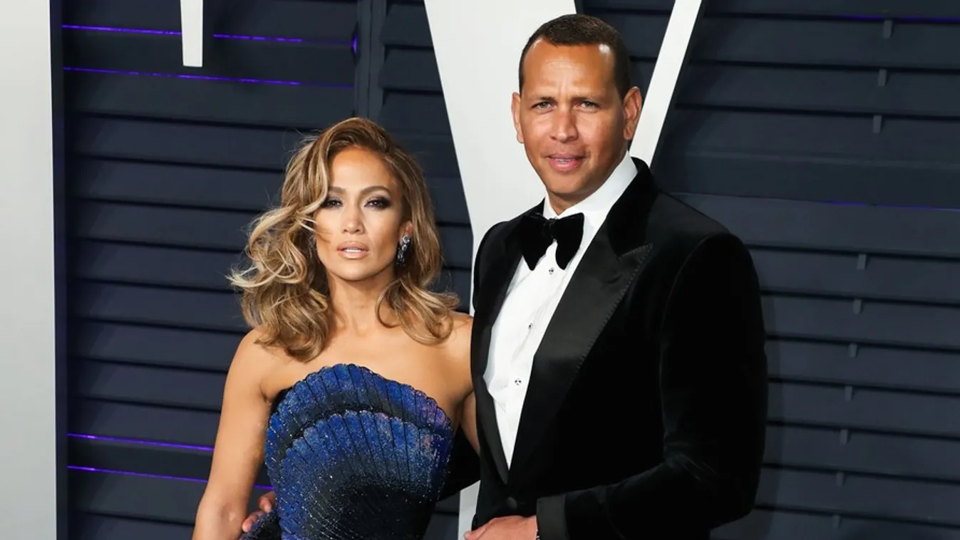 Micsoda cicaharc: Jennifer Lopez a párja exfelesége előtt vetkőzött melltartóra - Fotók