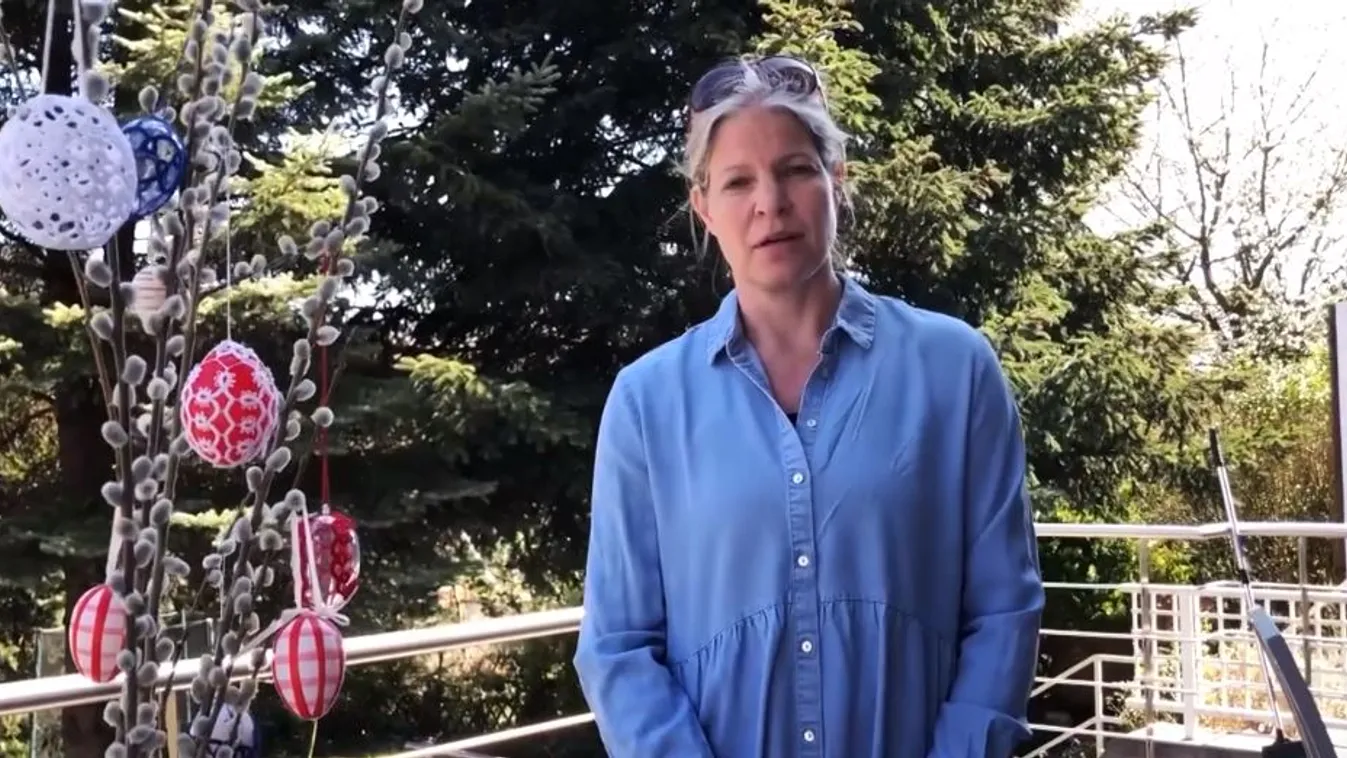 Januárban még röfögött a Család-barát műsorvezetőjének húsvéti sonkája - Videó