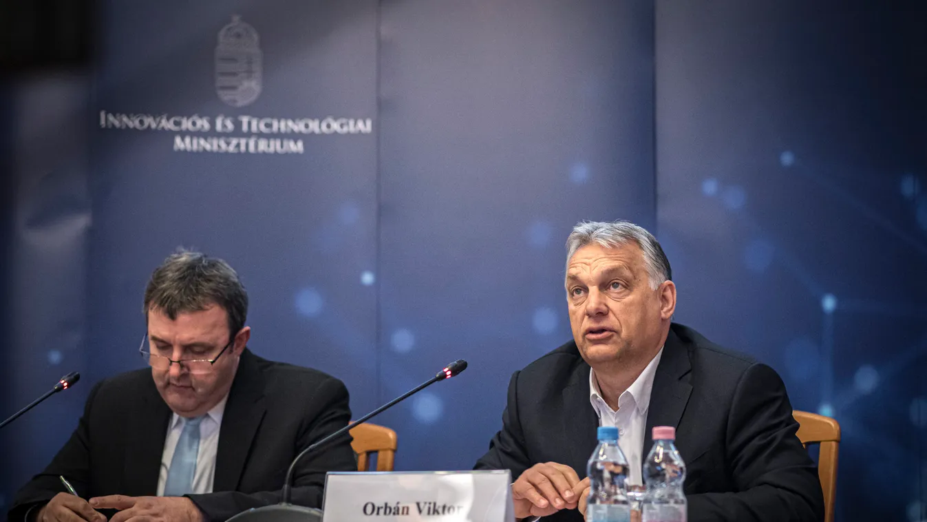Orbán Viktor: Huszonkettedik nap. Egyeztetés a professzorokkal