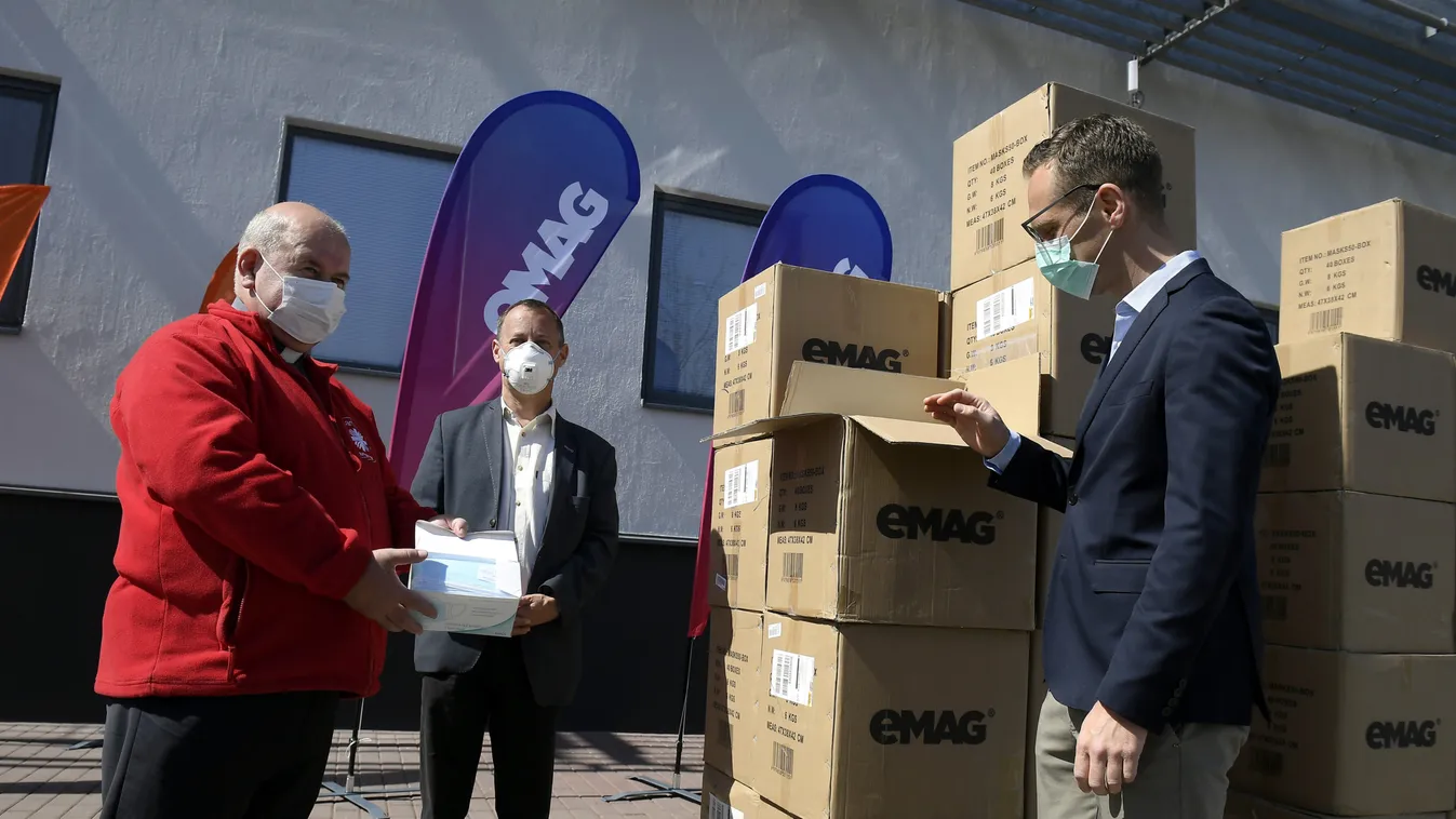 Elképesztő összefogás: eddig több mint ötezer felajánlás érkezett a segélyszervezetekhez hazánkban