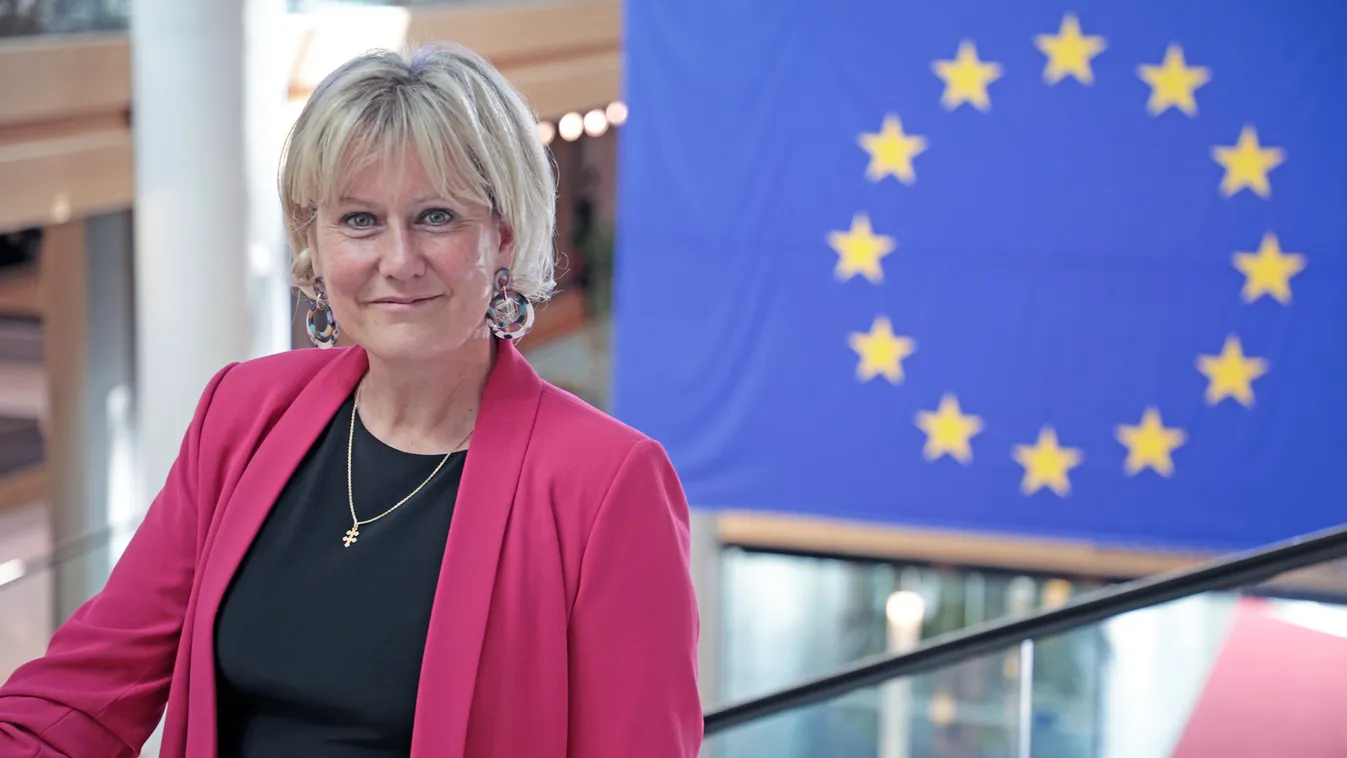 Morano: A LIBE elnöke visszaélt hivatali pozíciójával