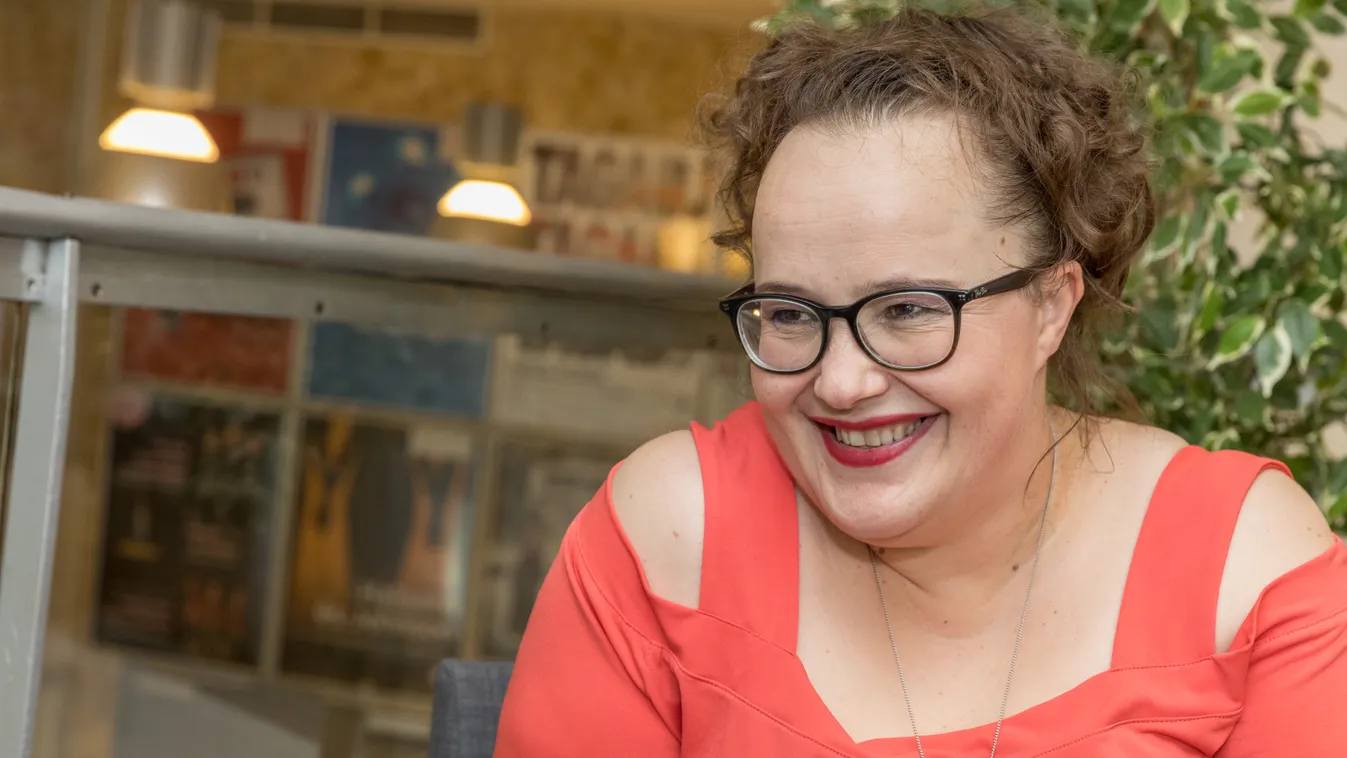 Romantikus jelentet posztolt a karanténból Balázs Andrea - Videó