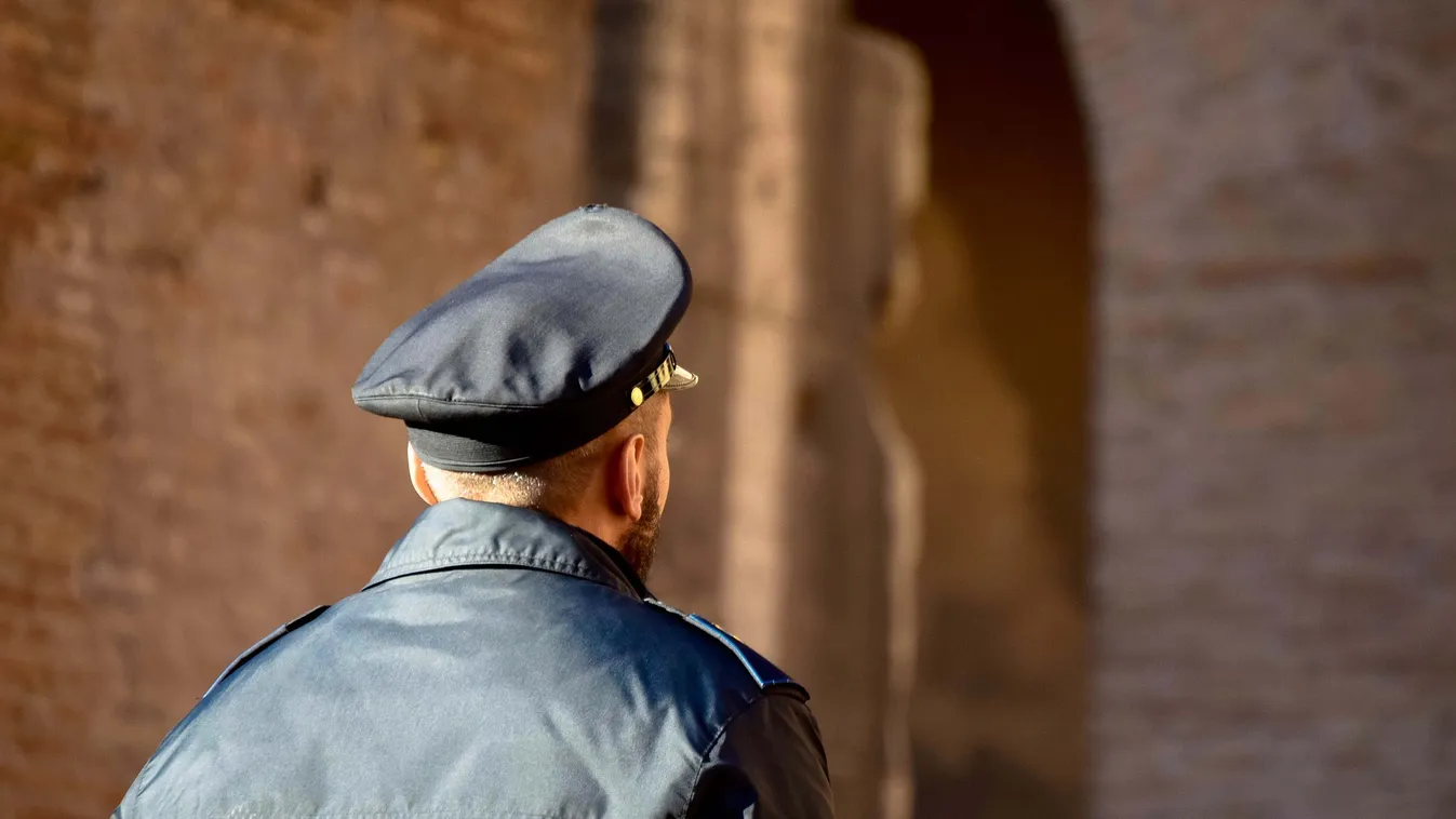Nem hagyta lopni, ezért fejbe dobta a biztonsági őrt