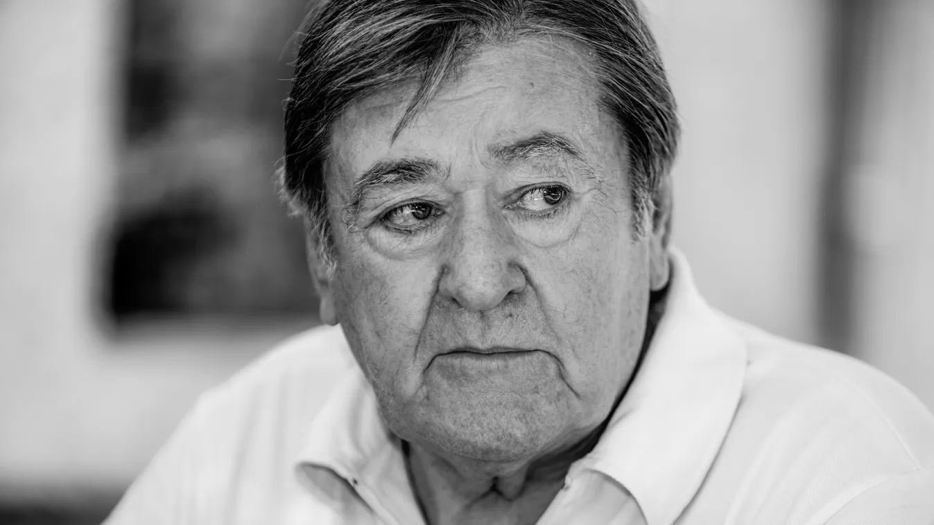 Ellopták lányától Koós János ajándékát