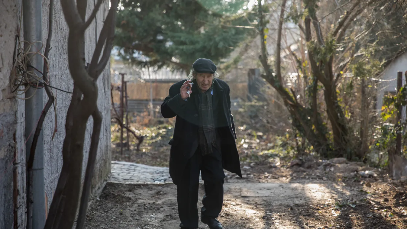 Nem hiszed el, ki lepte meg a nehéz körülmények között élő Lópici Gáspárt - Videó