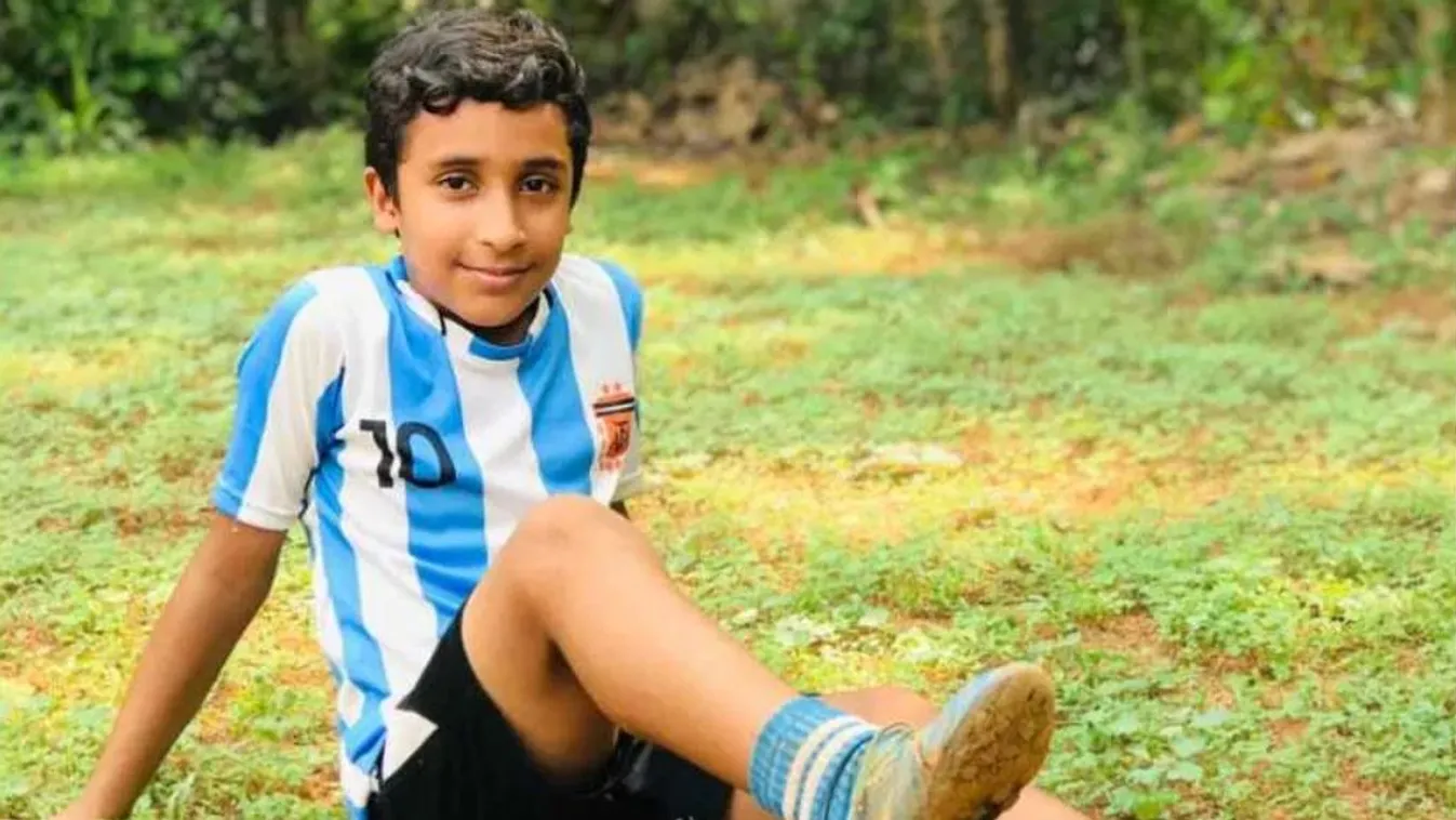 12 éves fiúra figyelt fel a világ: úgy focizik, mint Messi és Ronaldo – Videókkal