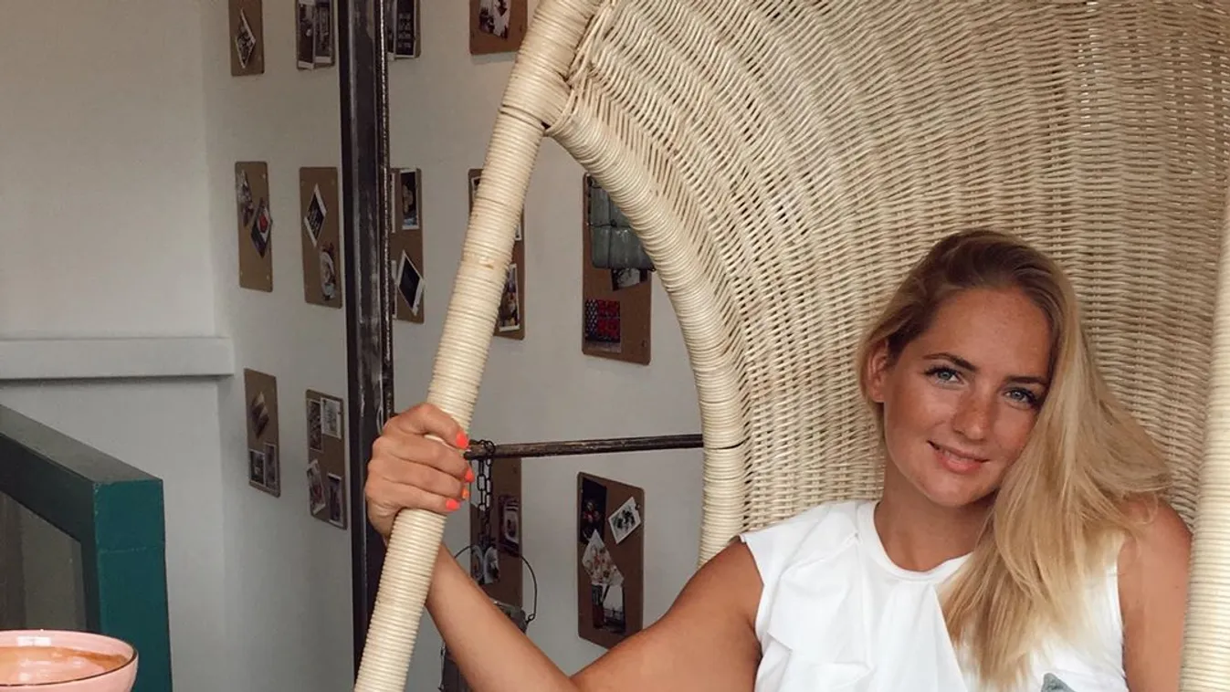 Dögös képpel idézi fel a nyaralást a magyar úszónő