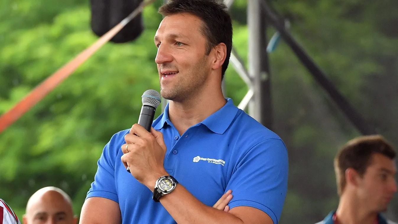 Irtó cuki fotót posztolt kislányáról Kiss Gergely