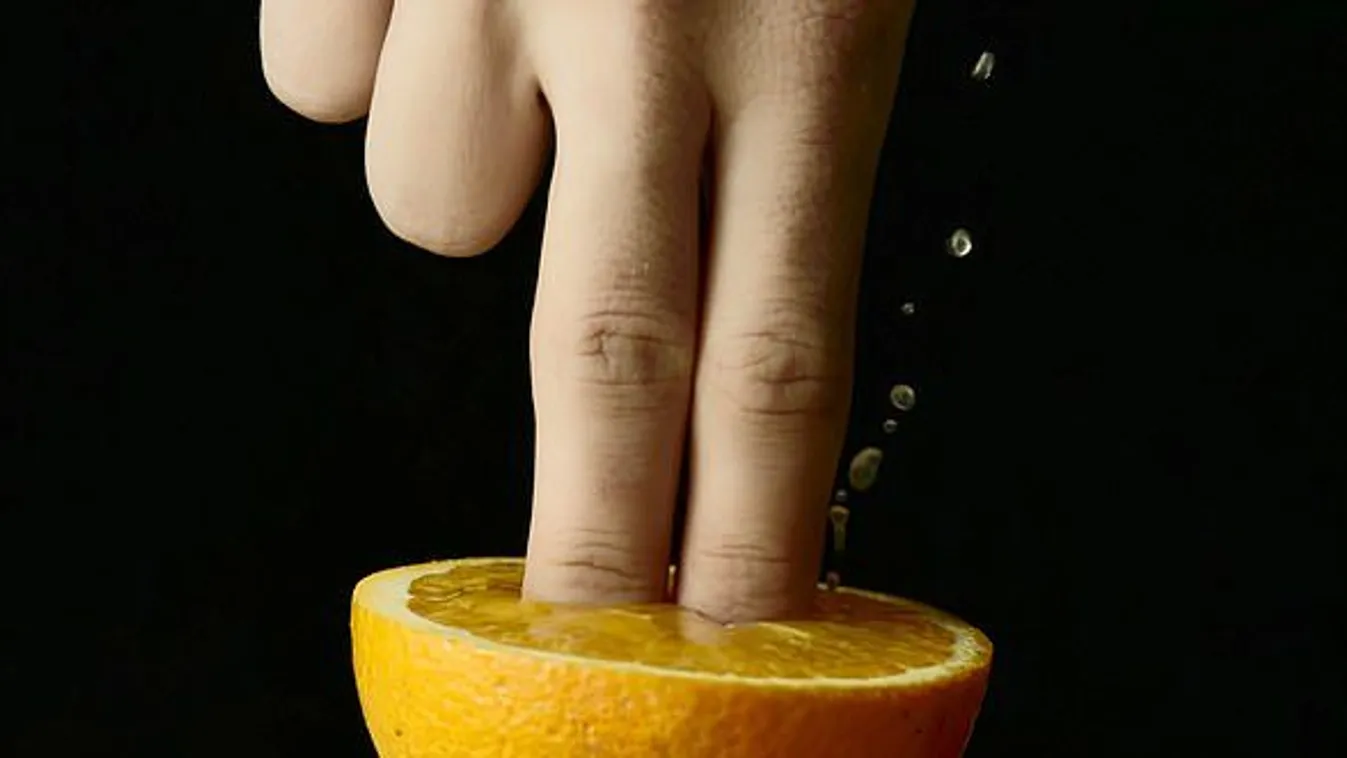 Ez már majdnem pornó: túl erotikus lett az új smoothie reklám