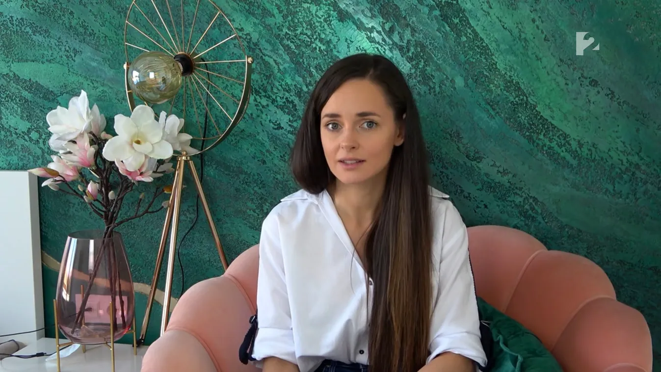 Az otthon tanulás nehézségeiről vallott Dobó Ági: Hatalmas harcok voltak