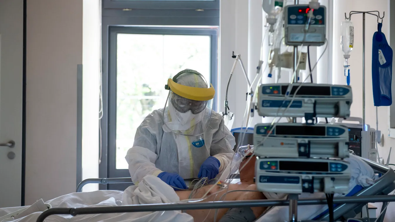 Szlávik János: A cél az, hogy a koronavírus is csak egy szuperbiztos laboratóriumban legyen fellelhető