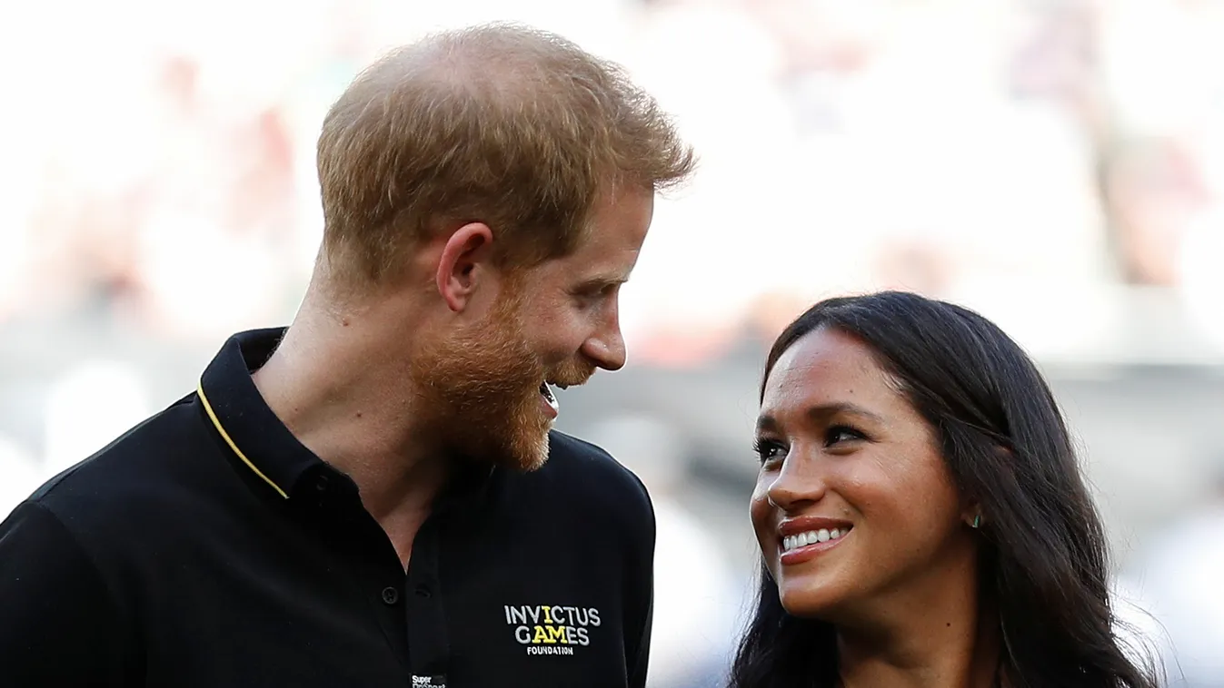 Kitört a botrány: 150 millió dolláros magángéppel repkedett Meghan és Harry herceg