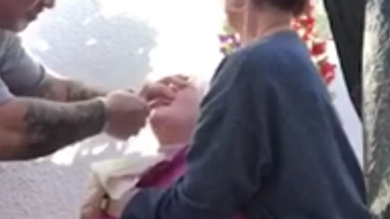 Döbbenetes: nem volt szakrendelés, férje húzta ki a felesége sajgó fogát -videó