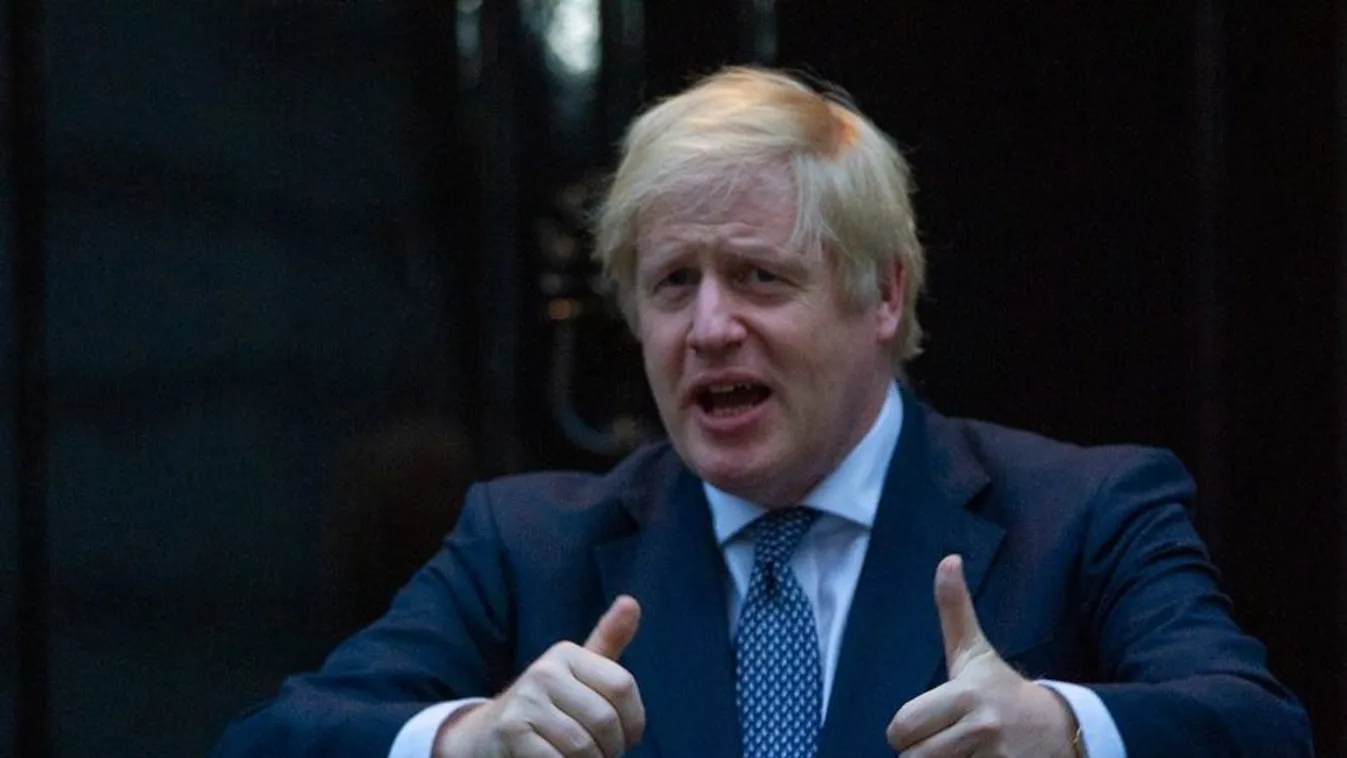 Orvosokról nevezte el tündéri kisfiát a koronavíruson átesett Boris Johnson