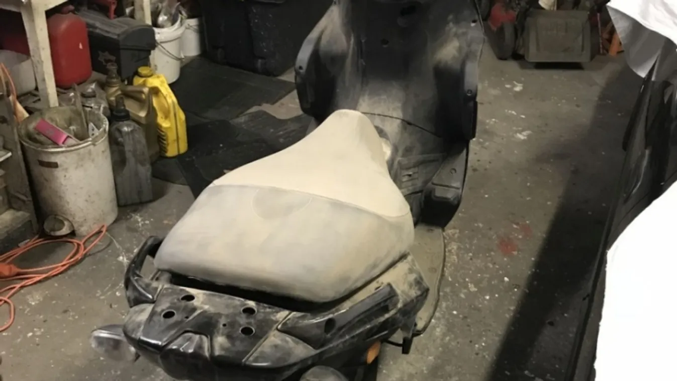 Azt hitte, hogy a haragosáé a robogó, váratlan dolgot tett vele