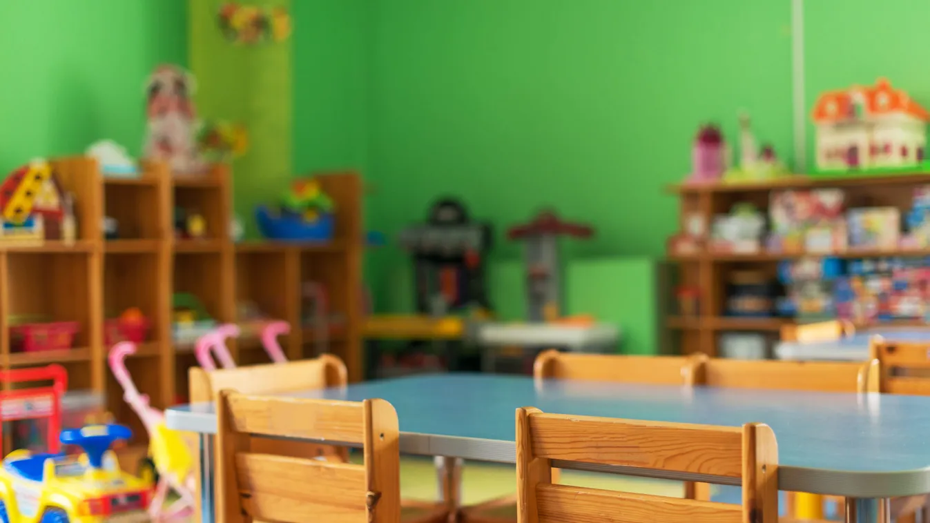 Az óvónőkön spórolnak az ellenzéki önkormányzatok