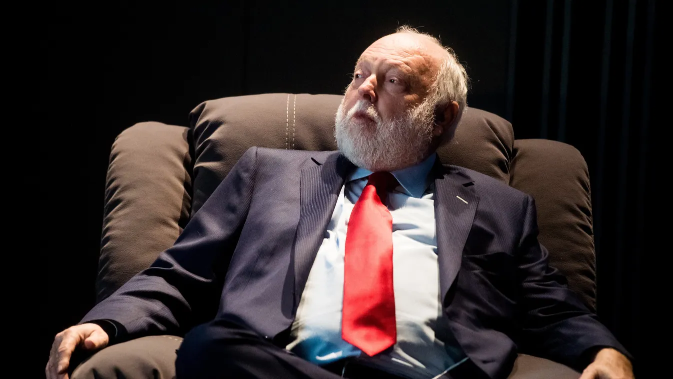Óriási fordulat, így néz ki most Andy Vajna sírja - Fotók