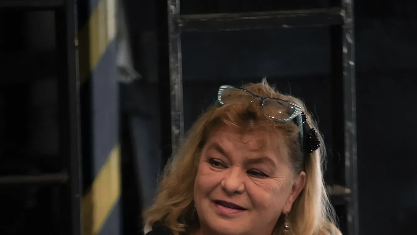 Végre újra beindult az élet az Operettben, ez történt a főpróbán - Fotók