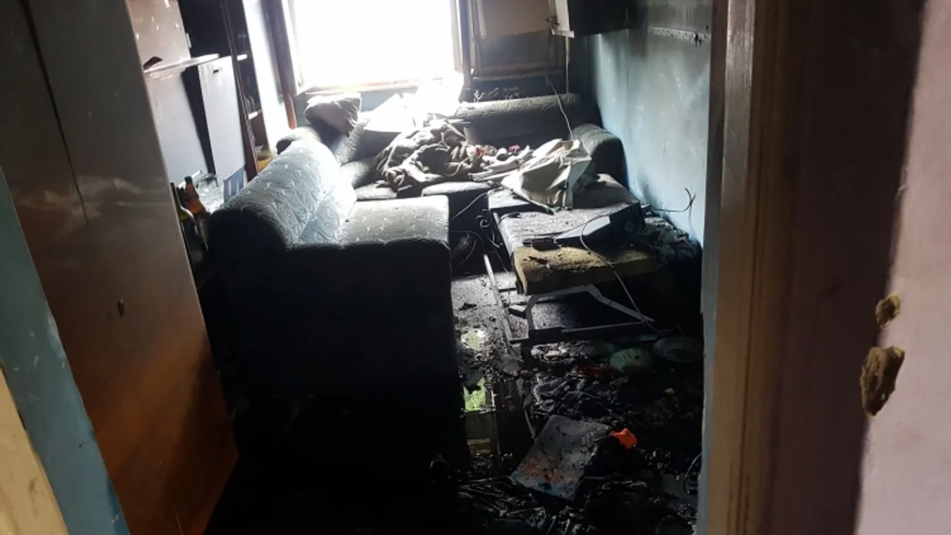 Lakástűzből mentették ki a mozgáskorlátozott nagymamát a hős rendőrök
