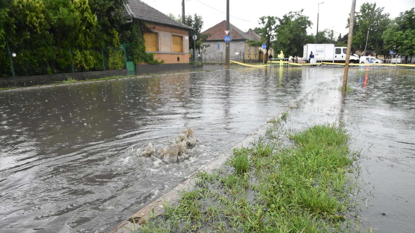 A vihar halálos áldozata: egy pillanat alatt elsodorta a villámárvíz az asszonyt