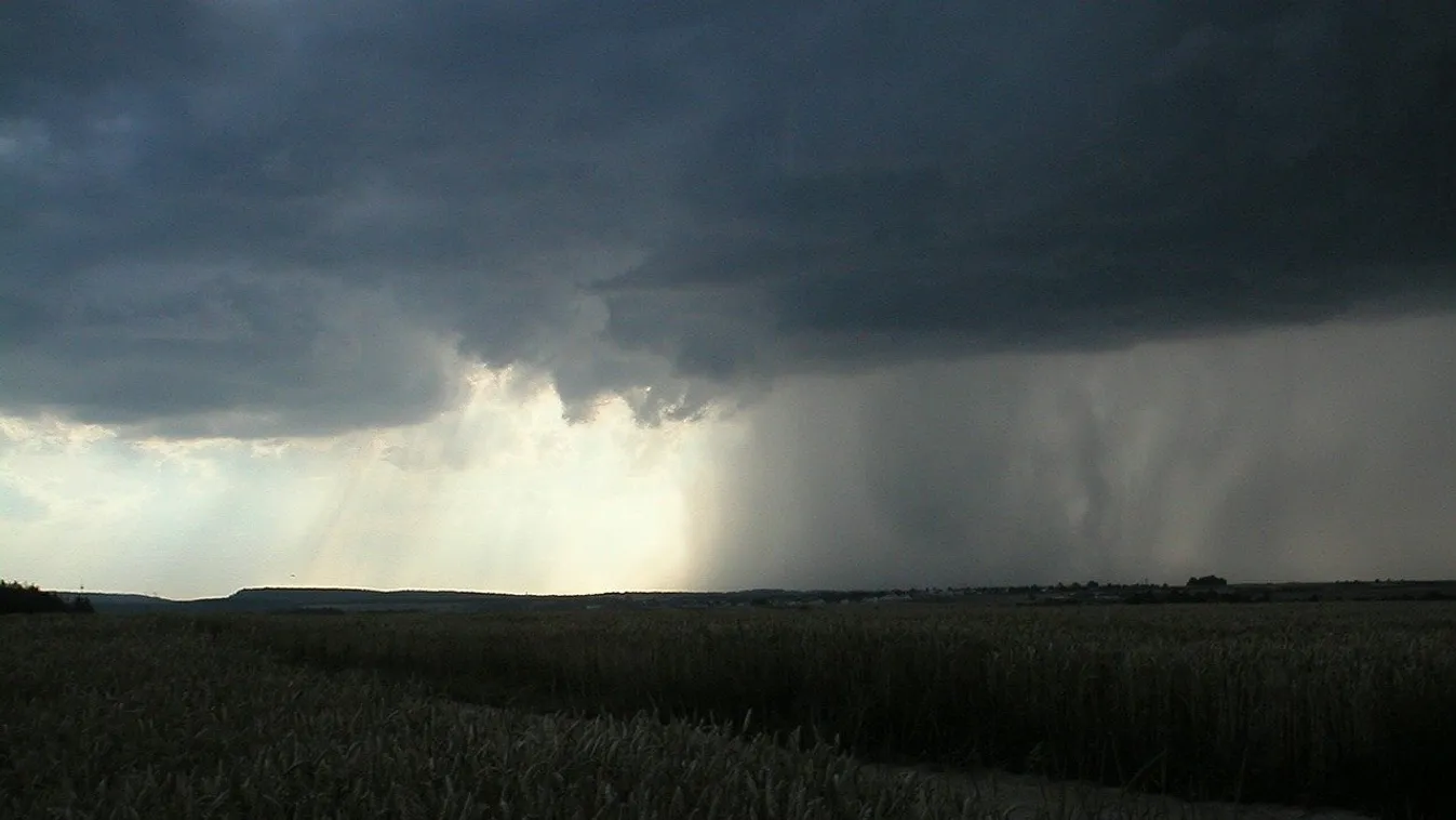 Kiadták a riasztást: brutális vihar csap le az országra, senki sem menekül