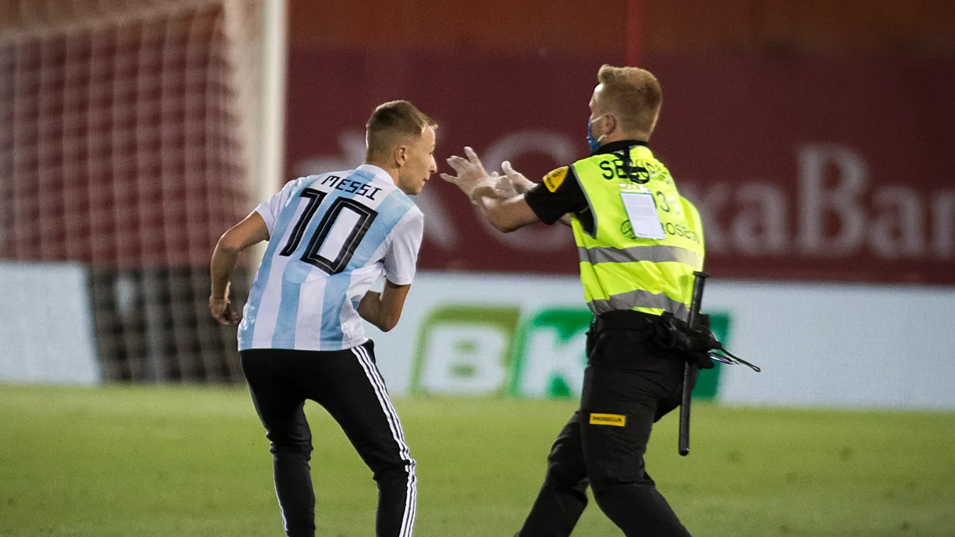 Zseni vagy őrült? Zárt kapuk mögött támadt Messiékre a rafinált drukker