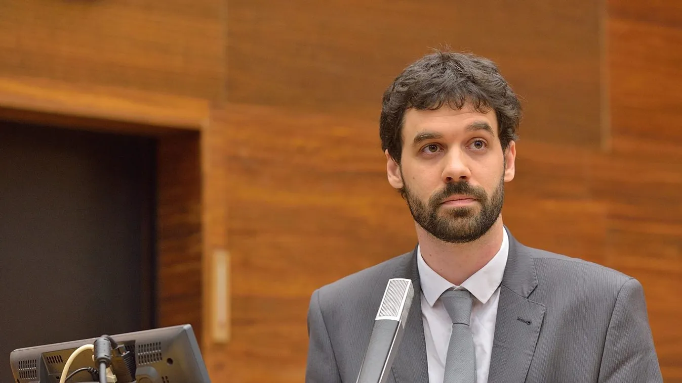 Megszólal a magyar virológus: a koronavírus még jó ideig itt marad velünk