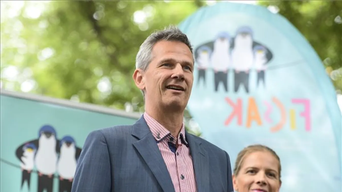 Beneda Attila: a kormány elkötelezett a családok erősítése mellett