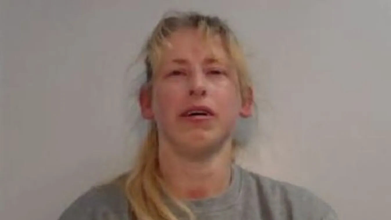 Csak nézte, ahogy elvérzik: azért késelte meg a barátját, mert SMS-ben köszöntötte fel, nem felhívta