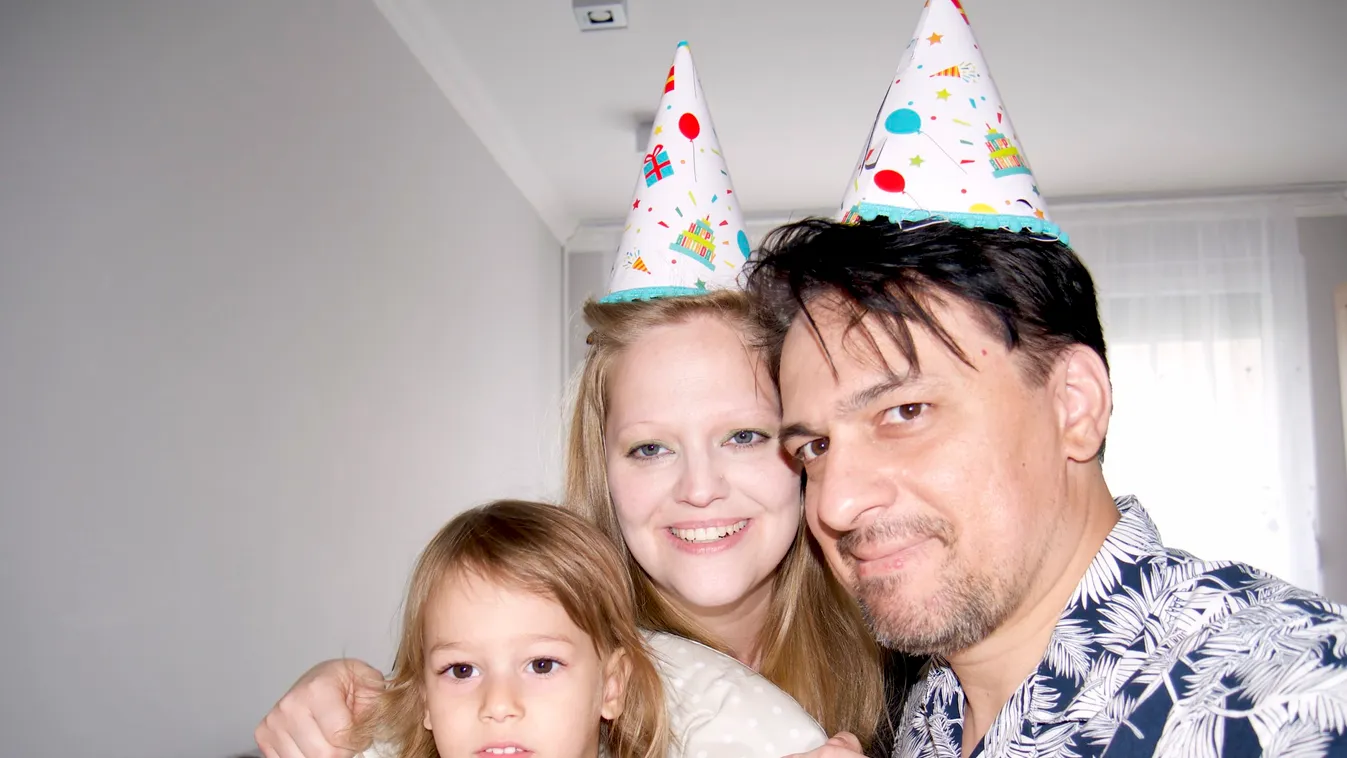 Megható, ezzel lepte meg a szülinapos kisfiát a magyar énekes - Fotó